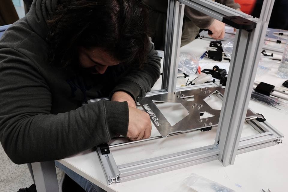 fablabsevilla's tweet photo. A nuestro Curso de 3D le queda una vacante. Te haces tu Minifab 3d, la montas, la entiendes, la usas, compartes. 6, 8,13,15 y 20nov. 16a20h. https://t.co/kYXn9GVByL