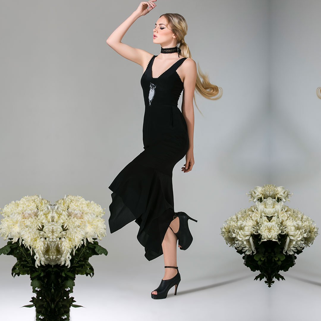 AtMayfair's tweet photo. Have heads turn your way with this classy #dress. From bodycons to floor length gowns, our eclectic range won't fail to get you noticed. https://t.co/JI5KB0obG1