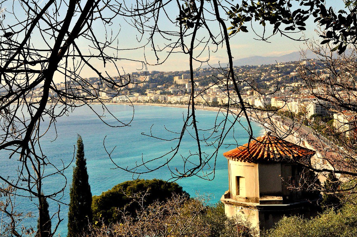 NormannAsk's tweet photo. Beautiful Nice ,#picoftheday ,#ilikethispic ,#Nice ,#france ,#travel ,#rivierabeach ,#amazingplace ,#beautifulcities ,#tourism ,#bluesea https://t.co/VMYqCktqUY