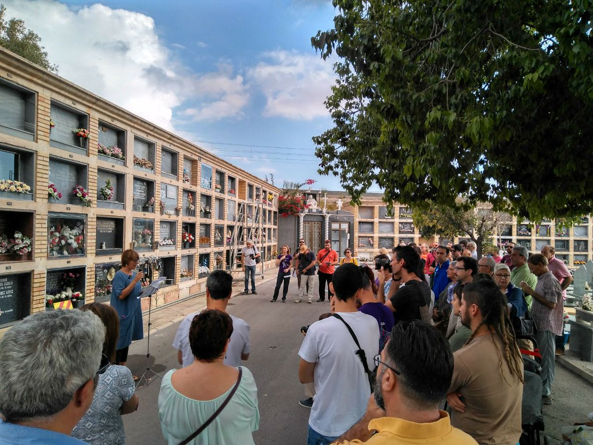 TioCuc's tweet photo. Diumenge vam participar de l'homenatge a Miquel Grau al cementeri d'Alacant. 40 anys sense tu, 40 anys amb nosaltres. https://t.co/ULbhT3gTEN