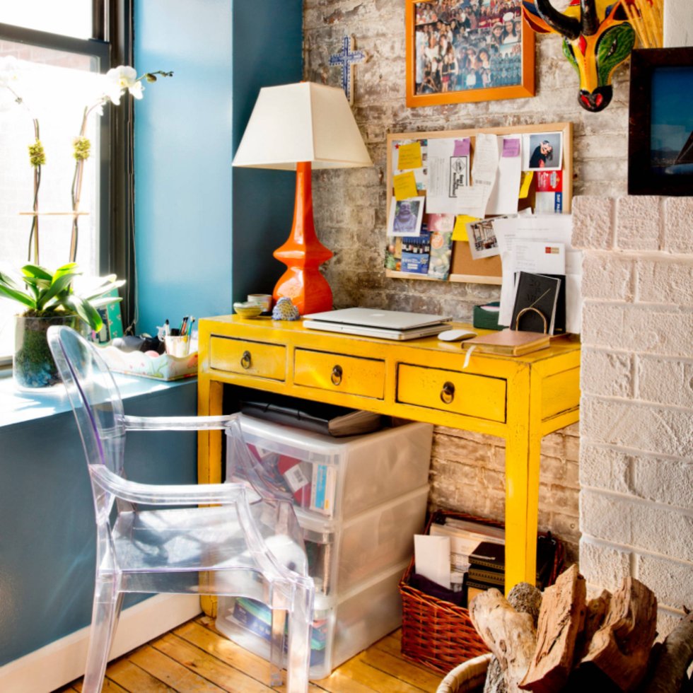 Hidden and pop-up home office inspiration to fit any living space buff.ly/2xAN09L