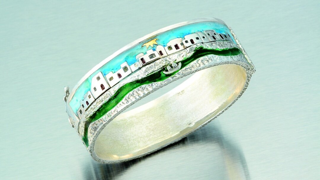 sthandik1's tweet image. Sipho Zwane,a student apprentice from Pneuma Jewellers. #PlatAfrica2017  #Boldminimalism