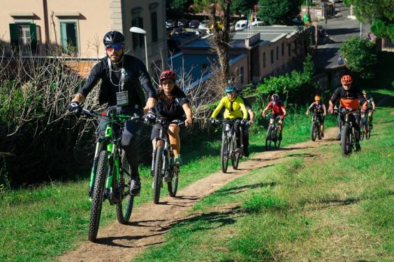 ProShopTest's tweet image. BIKE SHOP TEST alla conquista della capitale!😎🚴🚴‍♀️🚵‍♀️🚵
Formello 4-5 novembre, qui tutte le INFO PARTECIPANTI➡️bit.ly/2gYdkY8