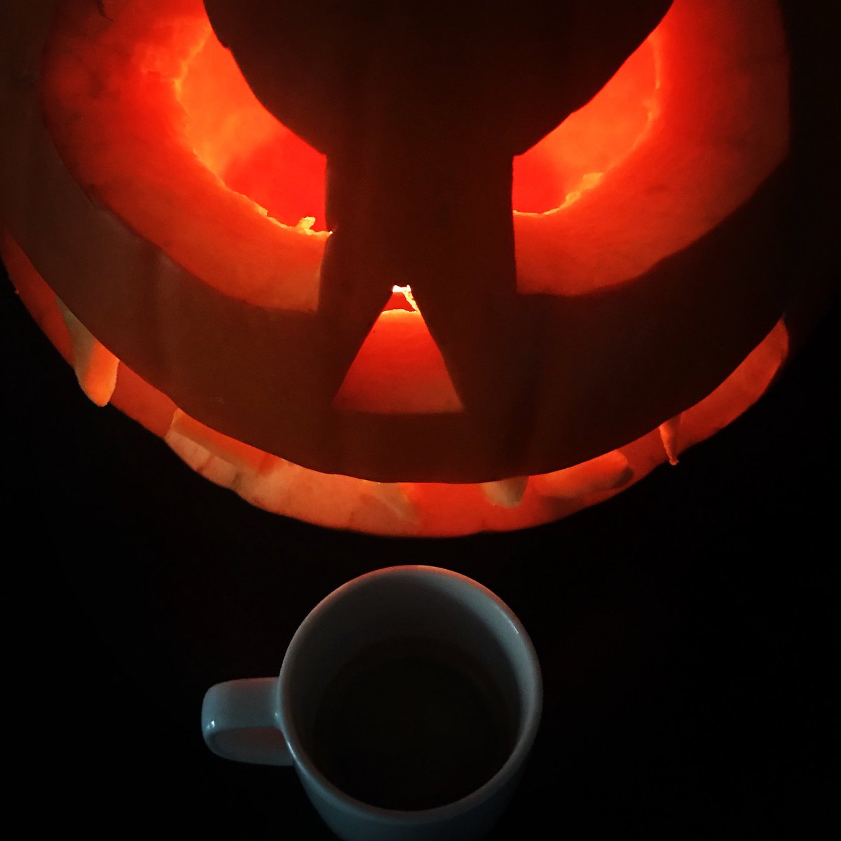 PuebloCoffee's tweet photo. For trick-or-treaters #coffee #halloween #trickortreat #pueblocoffee #coffeeforyou #londoncoffee https://t.co/wbHoP39uVe