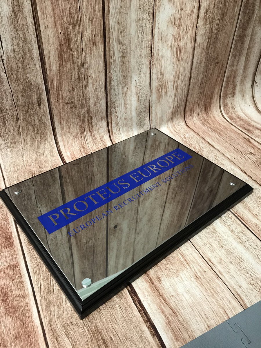 MintSigns's tweet image. #engravedsigns with or without #woodenplaque in a variety of #metals &amp;amp; finishes. #stainlesssteel #brass #brushedsteel #engraving #signage