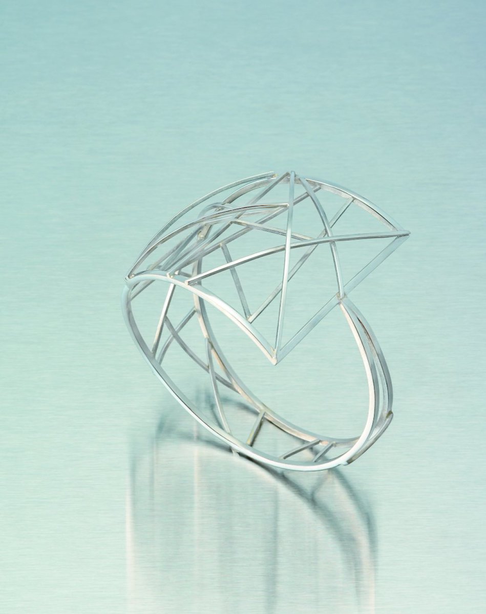 sthandik1's tweet image. Michelle Laio a professional finalist in  the #PlatAfrica2017 top 20 from Ruth Prowse #BoldMinimalism