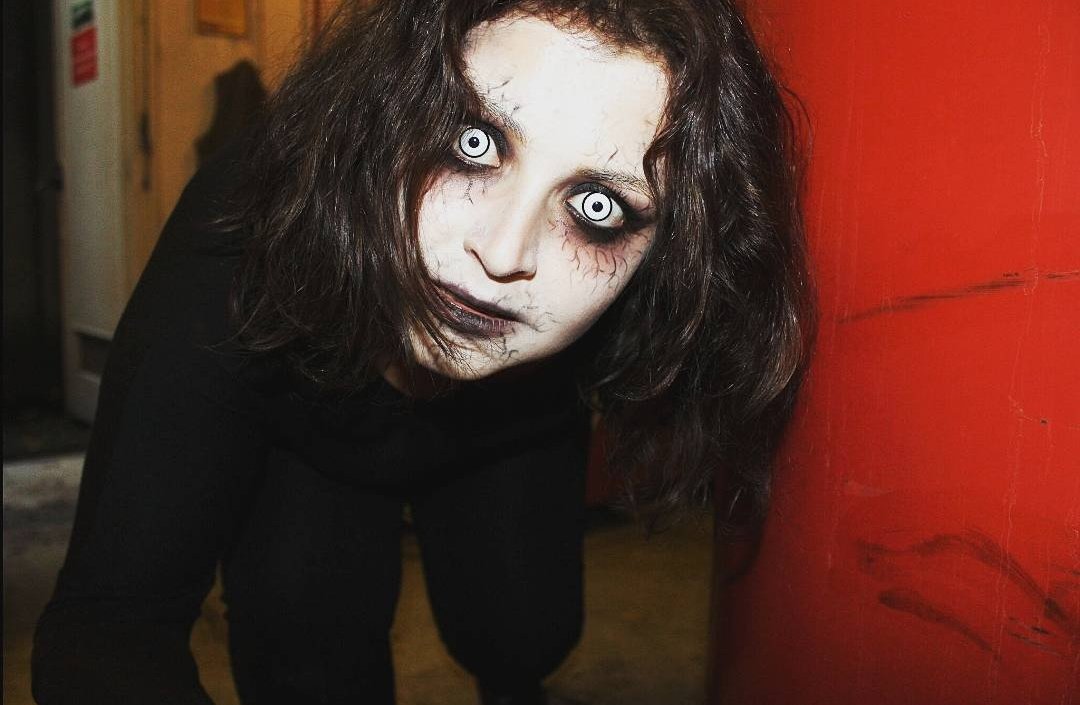 _Nimet95's tweet photo. #HappyHalloween photoshoot with a friend. Check her insta for more photos -> meric.bilge #makeupbymyself https://t.co/NTkFixrNEO