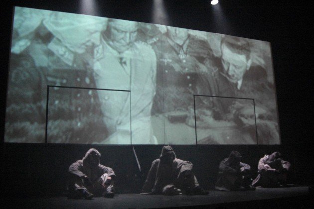 #Théâtre: "1984 - Big Brother vous regarde", une pièce en résonance avec le 13 novembre au <a href="/TheatreDeMenil/">Théâtre Ménilmontant</a> 
bit.ly/2gPDjxe