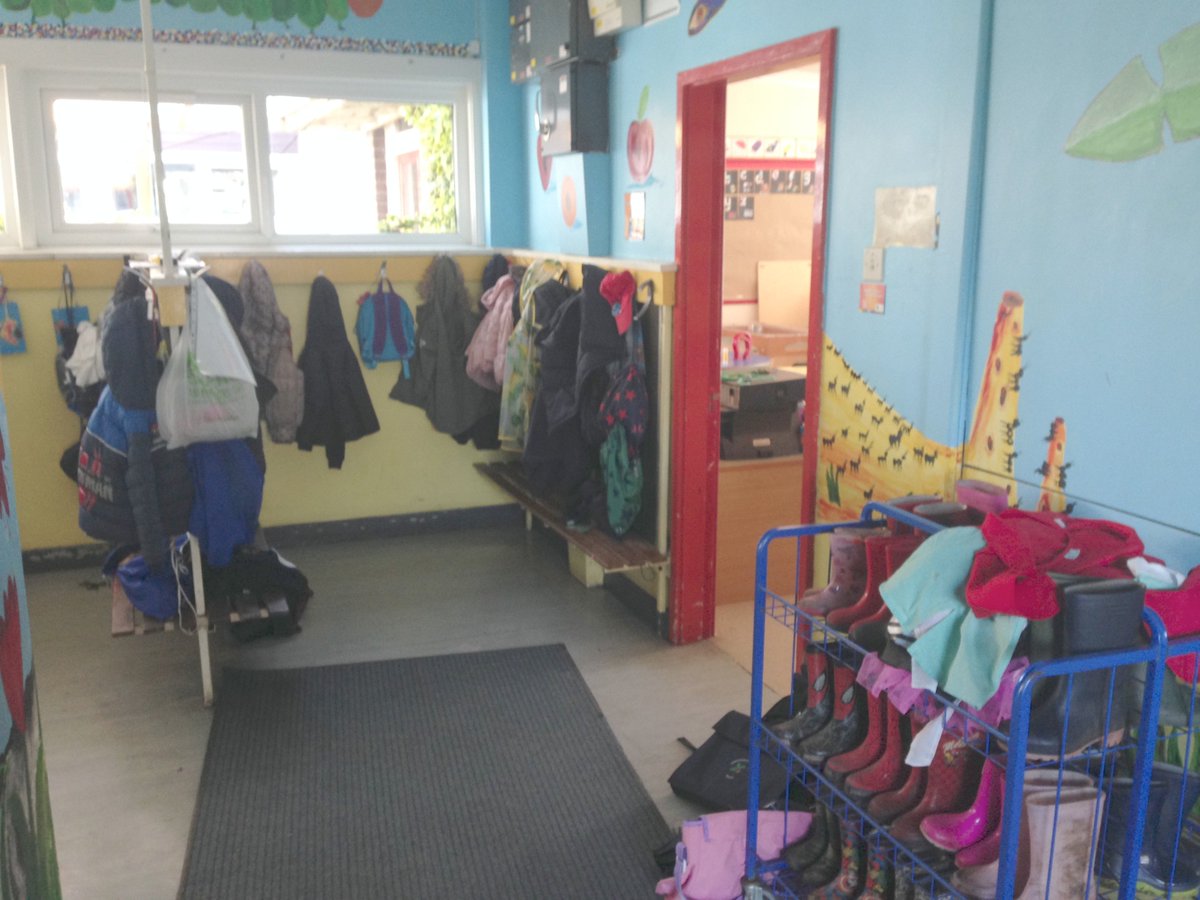 Ambicltd1's tweet photo. Before &amp; after! Beautiful #school #bespoke #cloakroom solution. See how we transformed this space here... 
https://t.co/JDh0dR7xub https://t.co/gCy3Hz7FD9