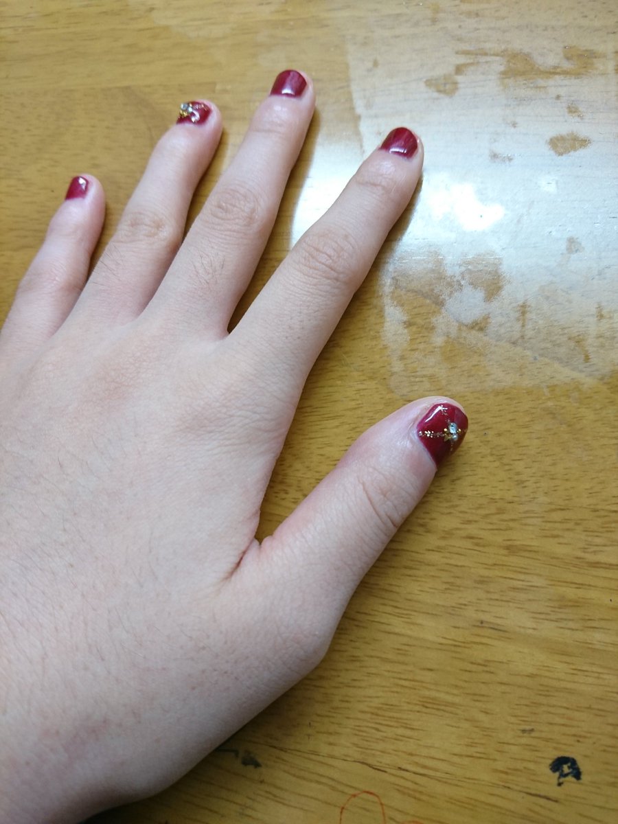 الوسم 華やかネイル على تويتر