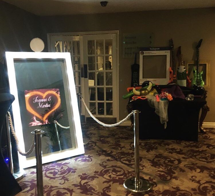 #mirrorbooth  <a href="/Bridge_Wetherby/">The Bridge Hotel</a> 
✨⭐️✨ <a href="/wedvenuelight/">Wedding Venue Light</a> 
#bride #groom #photobooth #weddingideas #weddingparty