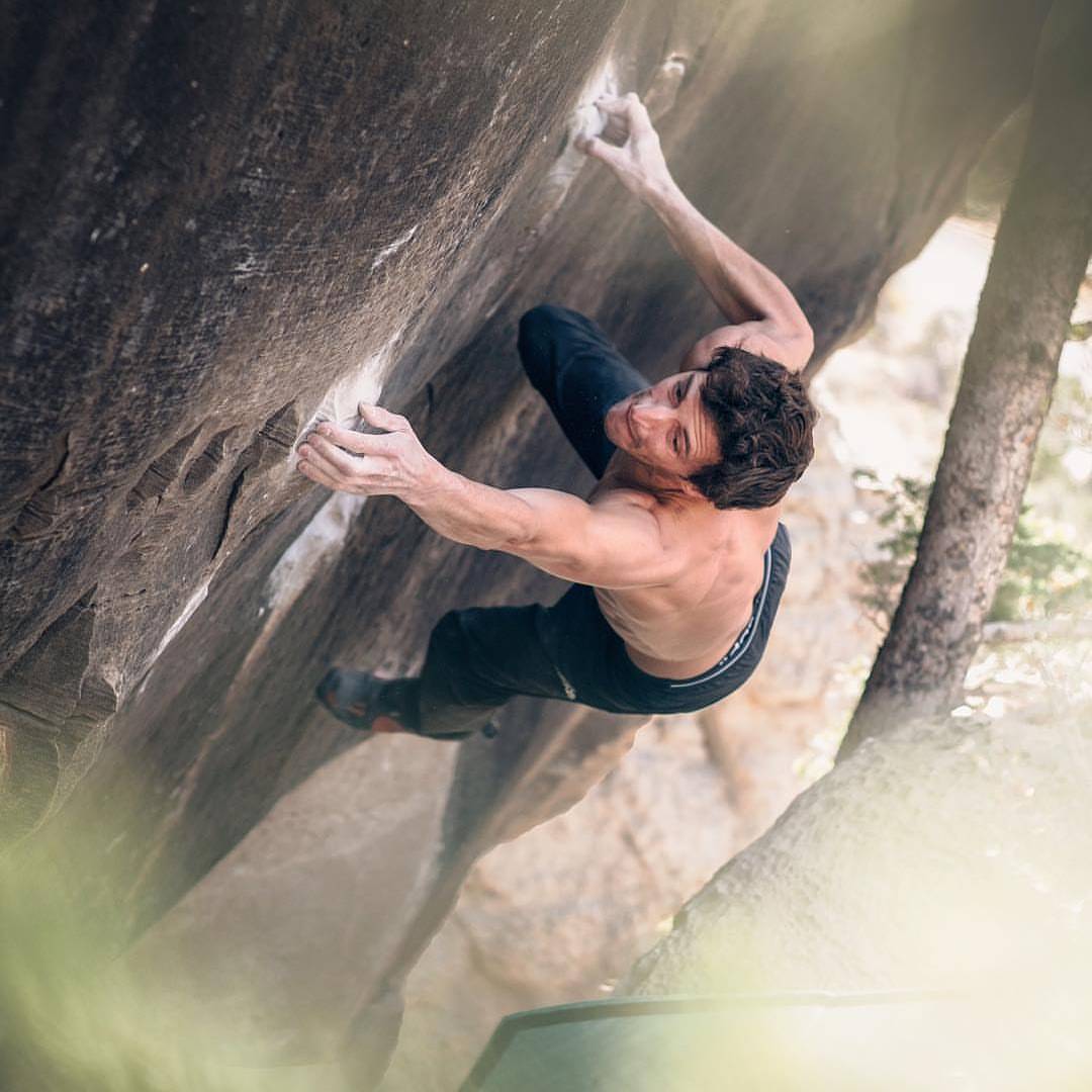 BO_officiel's tweet image. Quand la Team B'O va prendre l'air, ça envoie !! ⛰️💪
#blockout #climbing #bouldering #escalade
