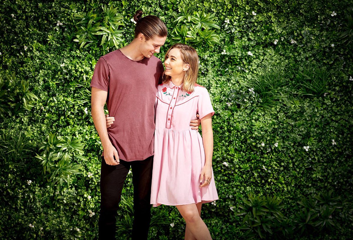 Park_Neighbours's tweet photo. SOULMATES 😍😍😍😍😍😍💀💀💀💀💀💀💀💜💜💜💜💜💜 #Typer #Neighbours @mavournee_hazel @mrtravisburns https://t.co/EnXIbZsmIs