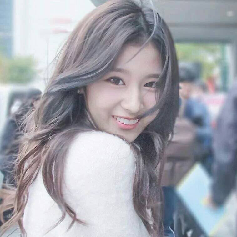 TWICE_sana0718's tweet photo. サナのセンイルまでにRT1229いきたいです！onceの方協力お願いします！😂

#TWICE
#サナのセンイル
#拡散希望 https://t.co/adonVhtyNp