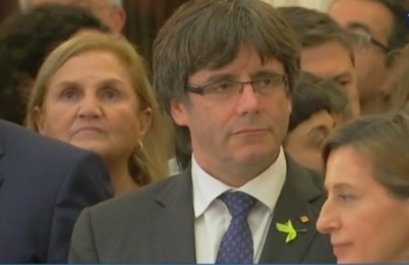 Una telenovela la #fuga di #CarlesPuigdemont. L'avvocato: è in #Belgio anzi in Spagna 
intelligonews.it/a/71371/