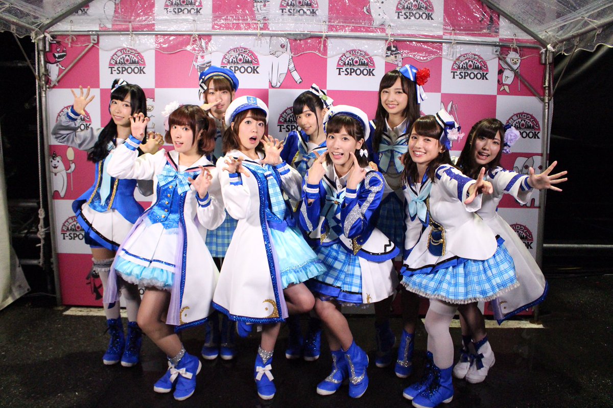 LoveLive_staff's tweet photo. 【Aqours CLUB更新情報】10/21に出演した「めざましテレビPRESENTS T-SPOOK」のオフショット動画と写真をCLUBレポート＆PHOTOにアップしました！メンバーが参加したパレードやライブ前後の様子をご覧ください！
#AqoursCLUB #lovelive https://t.co/aYTL32wRP4