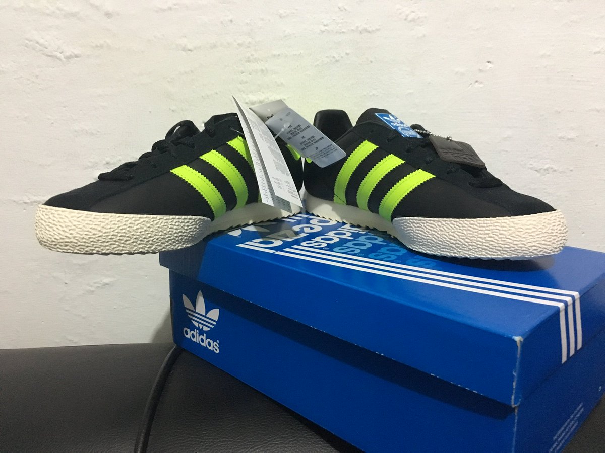 kick_class's tweet photo. Adidas Samba SPZL BNIB size 40 2/3 price 1,475k for order cek bio. Bantu up suhu @FS_80cs @bewok_sneakers @Alvaro3Stripe @3foil_id_BDG https://t.co/UbESod9SNS