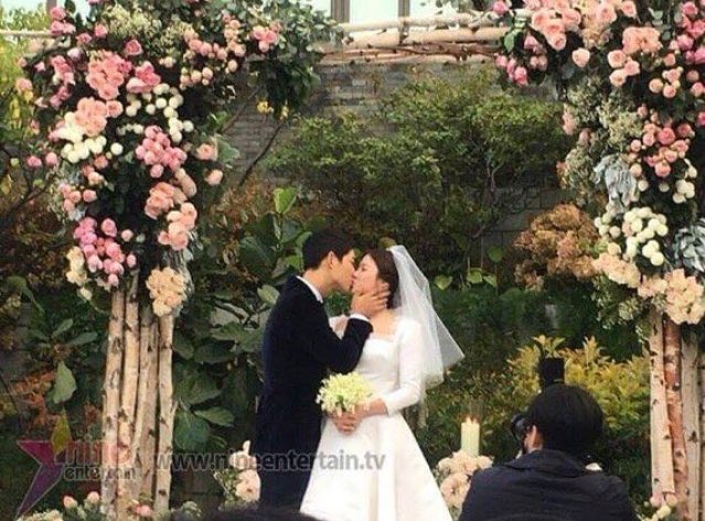 _jessgotlucky's tweet photo. Happy Ending ❤

#SongSongCoupleWedding https://t.co/a6B4YILLCL