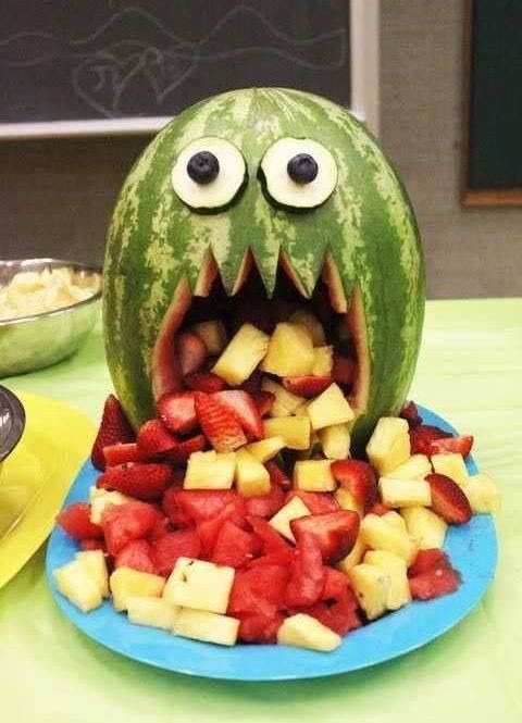 Co_FrutaVerdura's tweet photo. En Halloween también podemos promover el consumo de frutas y verduras. Aquí tienes unas ideas 😊😊 #ComeFrutasyVerduras #DaleColorATuPlato https://t.co/AxO1WGV6sa