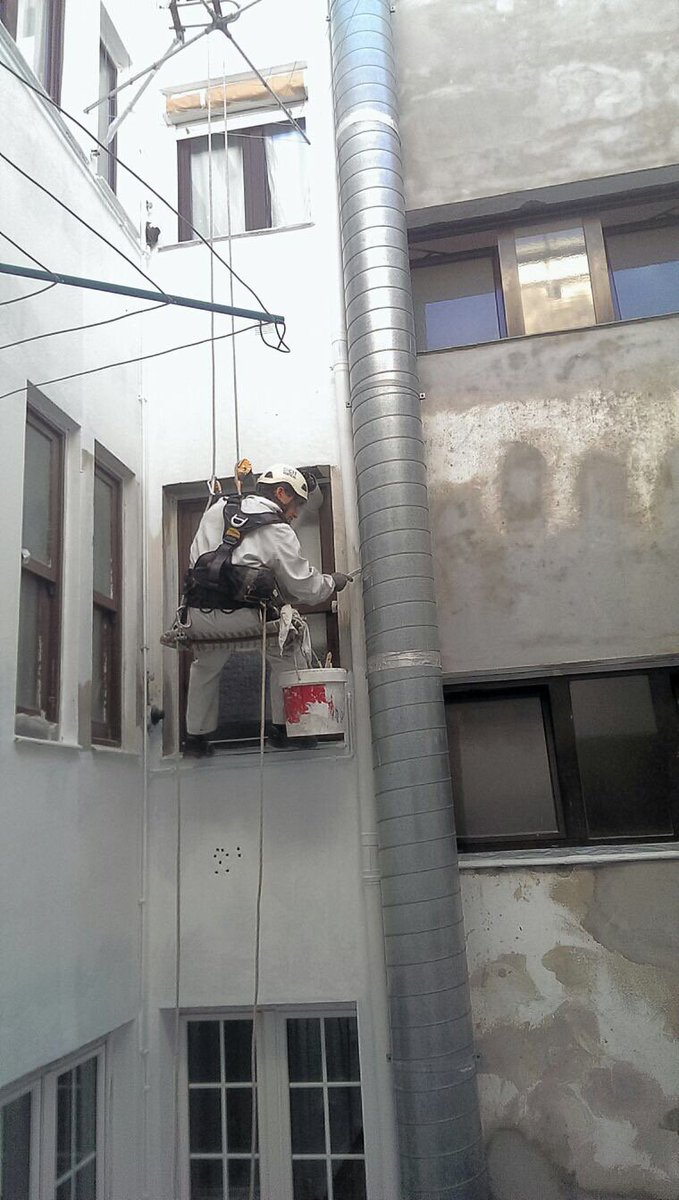 citvertical1's tweet photo. Pintura en trabajos verticales #trabajosverticales #ropeaccess #pintura #Bilbao #painting #citvertical https://t.co/K33cr1TM6r