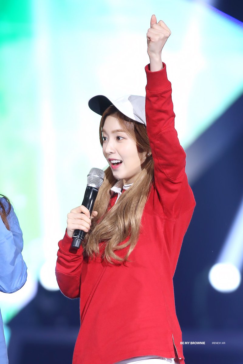n년전 오늘의 아이린 봇 tweet media