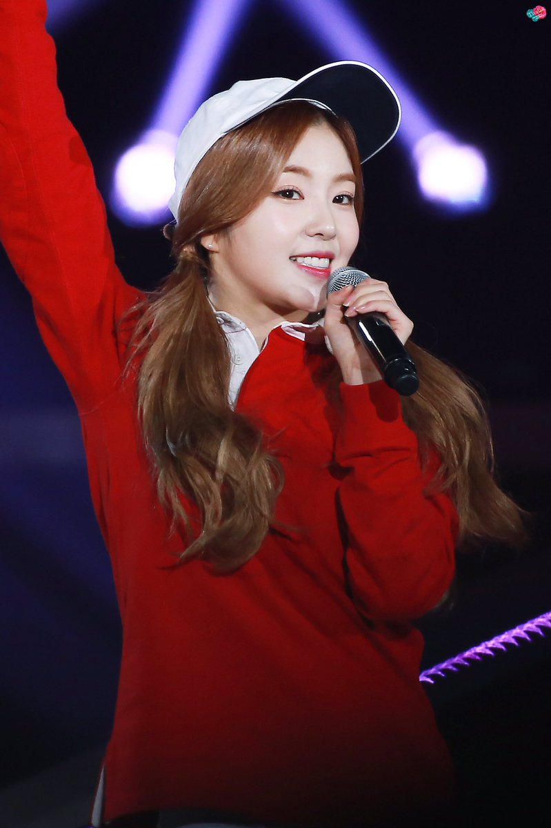 n년전 오늘의 아이린 봇 tweet media
