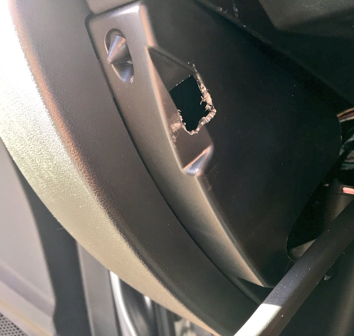 femalemechanic1's tweet photo. Happy #Halloween ๐ป I saw some scary workmanship in a press car the other day #cutoutbya5yearold #whatquality https://t.co/A2E4uMmGCN