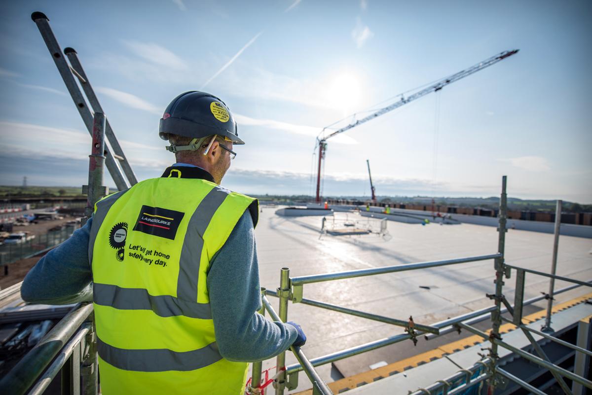 hinkleypointc's tweet photo. .@Laing_ORourke is currently delivering modular accommodation at two locations which will offer high quality facilities for our workforce https://t.co/HbtZarFs1B