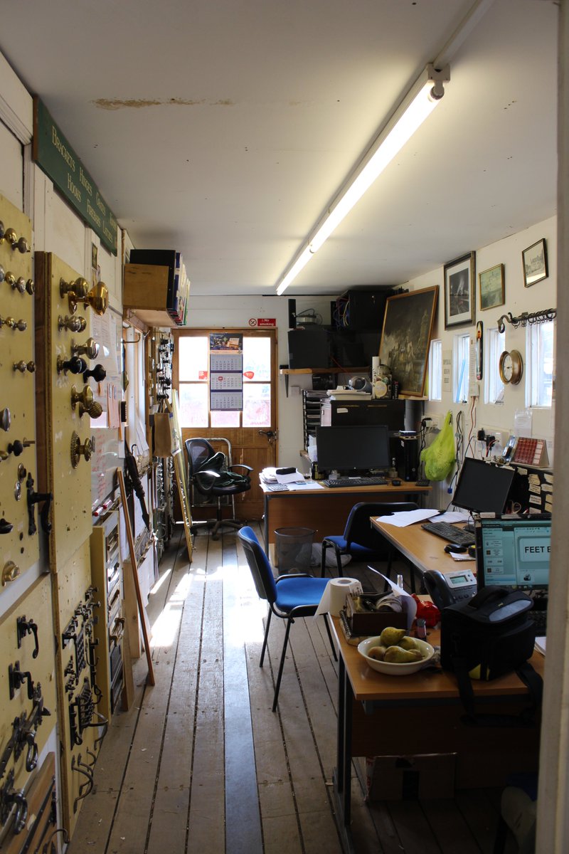 CoxsArchitect's tweet photo. LAST DAY OF SALE!!!! Still a few items left - 4 office desks going cheap! Worth a visit if you are in the area. https://t.co/UsSulWbeTC