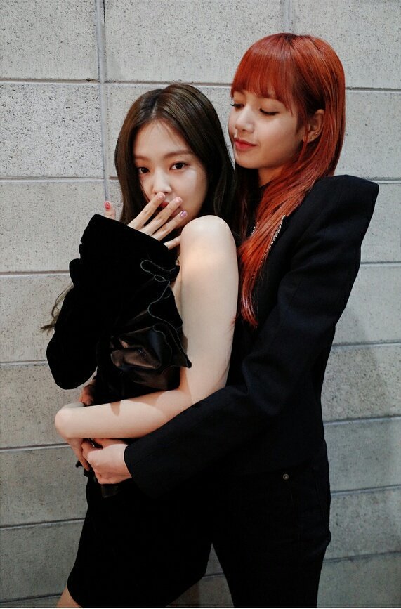 lalalalisa_mn's tweet photo. #BLACKPINK #JENNIE #LISA #JENLISA #INDAHOUSE #IFWEWENTTOPROM #MYHOTDATE #내남자친구를소개합니다 https://t.co/H7Y47c7mK1