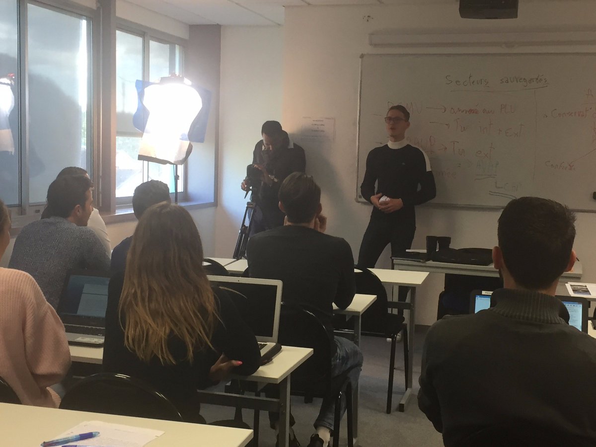 wizfilmsprod's tweet photo. Le tournage du GALA 2017 #PigierPerformance à @villedebesancon est en cours :) https://t.co/RvGcamoEFa