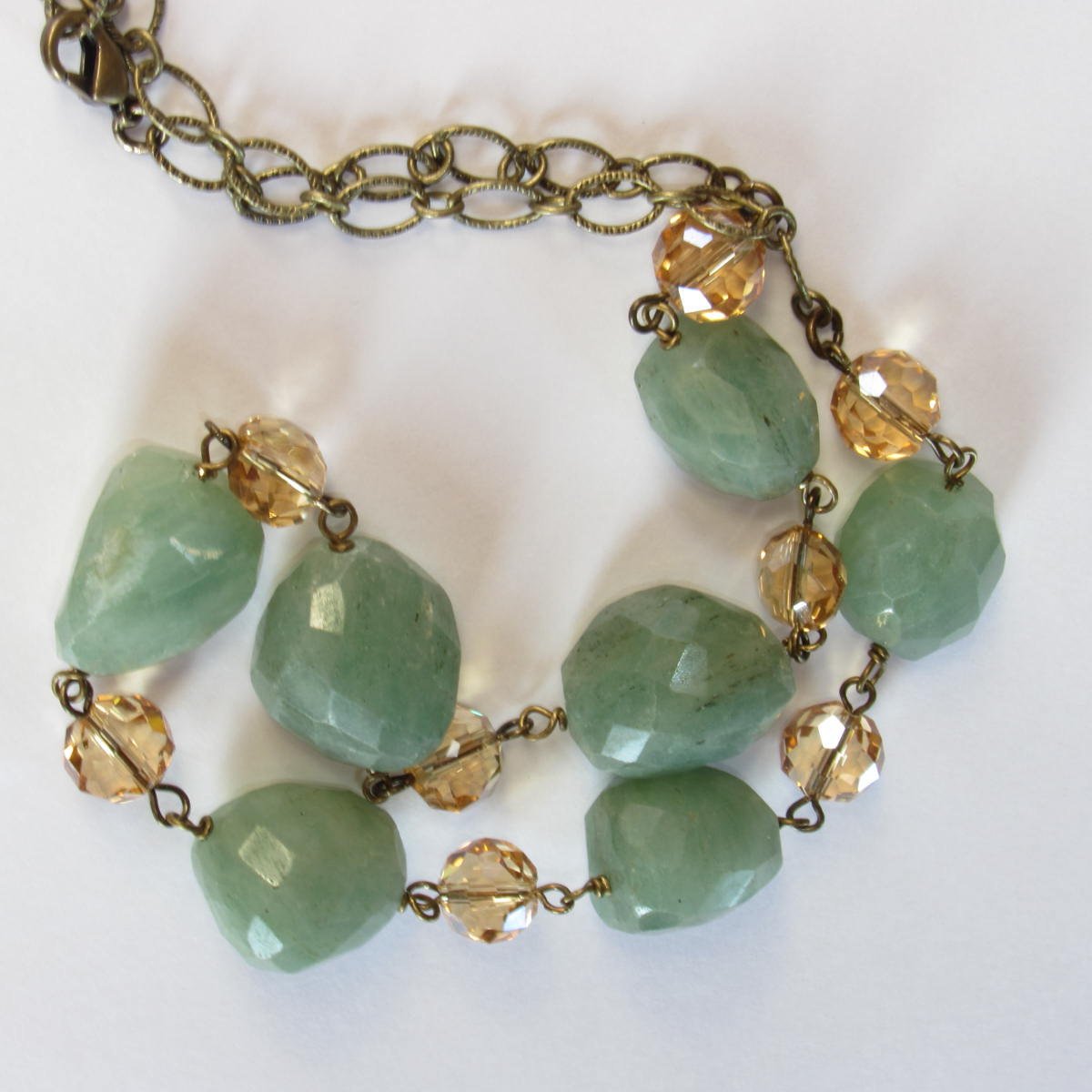 Envy2onEtsy's tweet photo. Crystal, Chunky stone necklace, Faceted stone, Green Aventurine,… https://t.co/7SwwGpCyNh #Statement #StoneStatement https://t.co/uJLJ9R8DHH