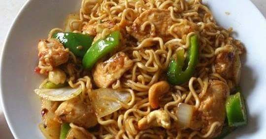simplyasiazim's tweet photo. This hot and famous 'heaven in a bowl' 514 tends to make a lot of people happy in life!!!!
#think514 #thinkthai #YearOfYum https://t.co/ht1s3k6mPL