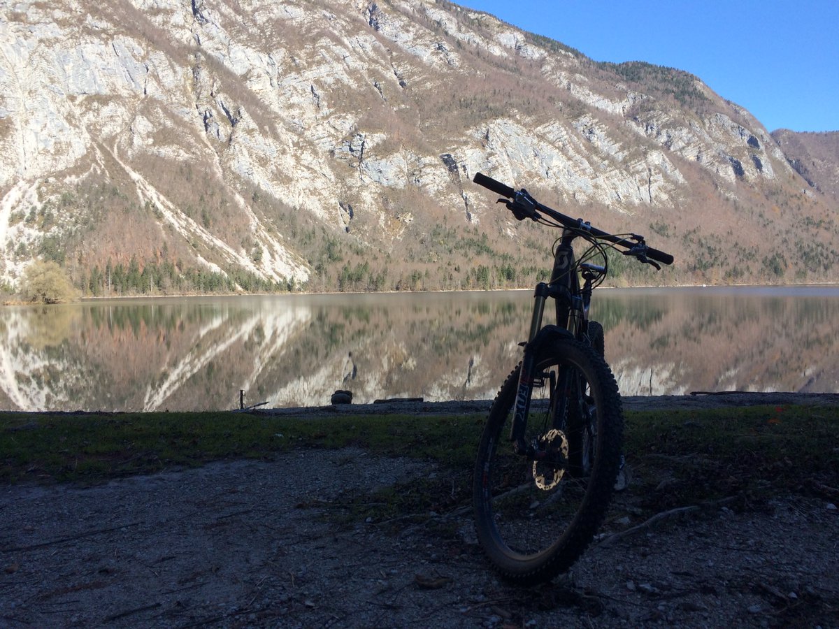 SloClimbing's tweet photo. What a day!
#downhill #cycling #bohinj #vogel https://t.co/EmDMKbgSyo