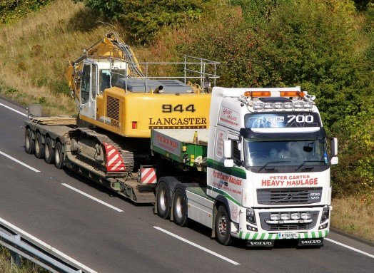 HubioFleet's tweet photo. “I can divert a driver or reschedule a load quickly” – Find out here how Carter Haulage uses #telematics https://t.co/Qv7O7FDlct https://t.co/Smg6VdsjbI