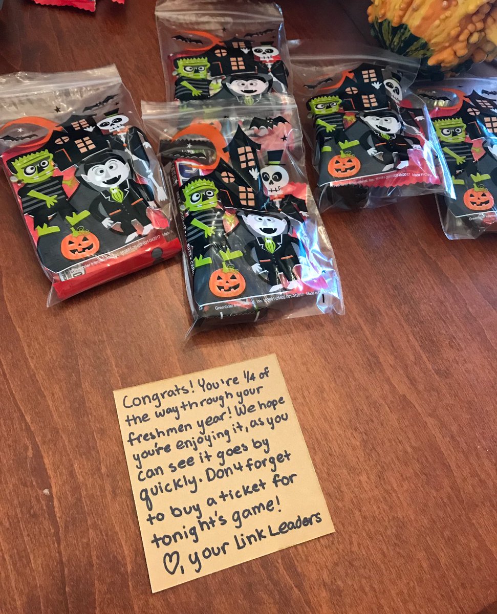 BHSLINK's tweet photo. Our awesome Link Leaders have been reaching out to the freshmen today wishing them a Happy Halloween! 🎃👻 Great job leaders!! https://t.co/aGXnAEY2AF