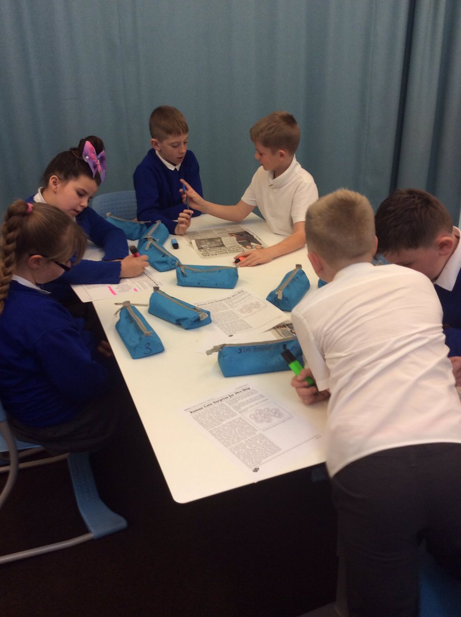 _Mrs_Egan_'s tweet photo. Spotting features of a newspaper report @Y5Jesmond https://t.co/ulnNPtbdxR