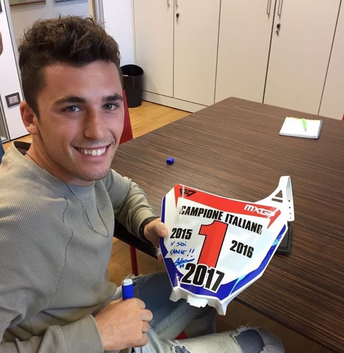SidiSport's tweet photo. MX: #AlessandroLupino with @SidiSport looking forward to a great 2018!For him a new team but always #Sidi #Crossfire3 boots... https://t.co/x2IY5EVTMP