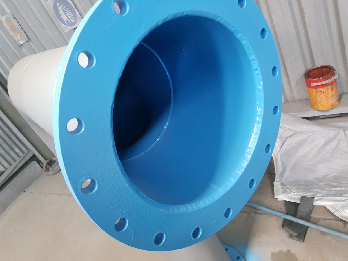 designcontract's tweet photo. Busy with the internal painting for some carbon steel pipes #mcdesign https://t.co/LAqfJFY6nU https://t.co/9NSs3rcBkR