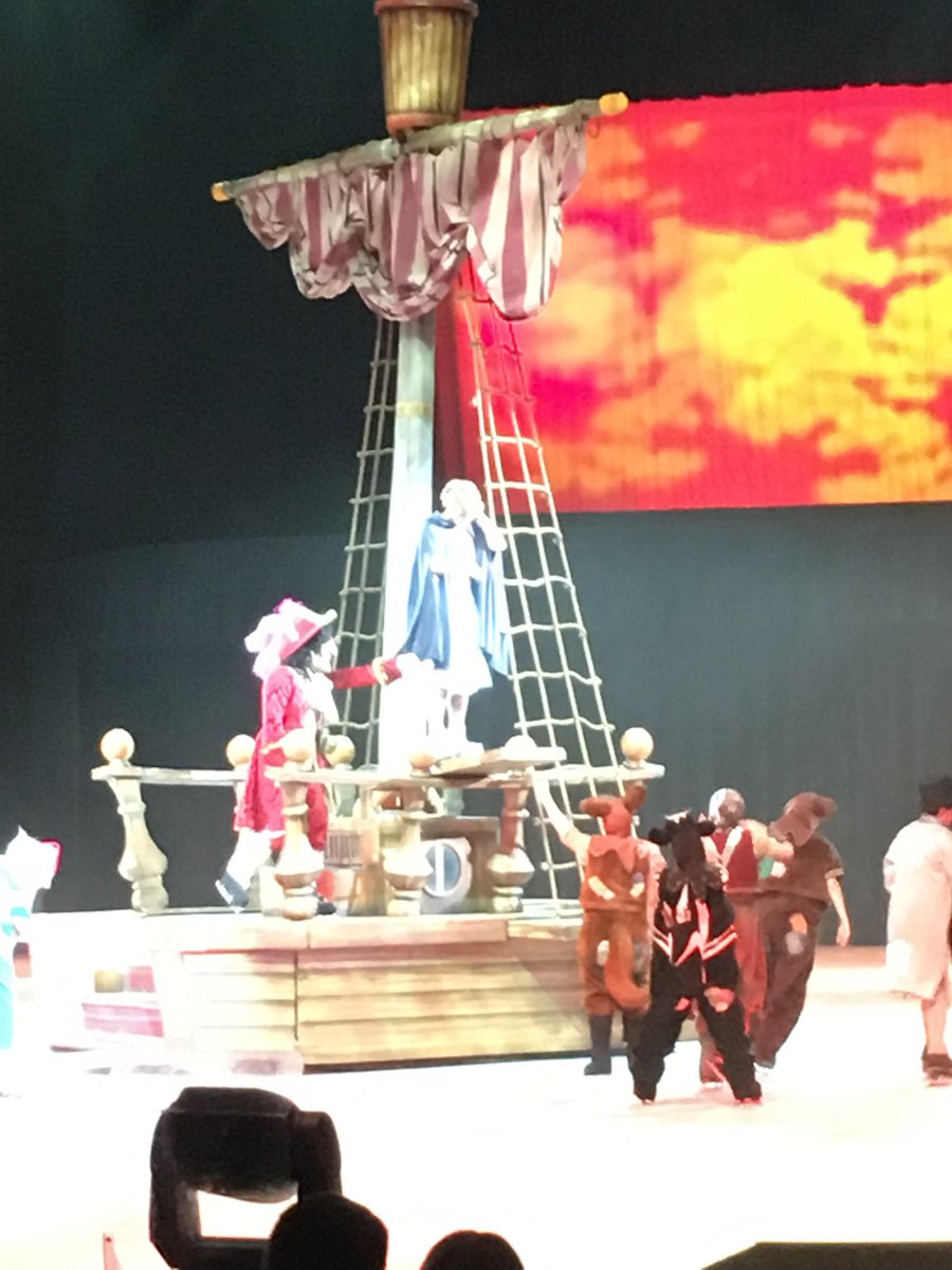 Upholsterybycrm's tweet photo. Half term activities #disneyonice #birmingham #churchfunday #wootton #northampton #zootoptia #peterpan #lotsofbaking https://t.co/7MFKDKCjTx