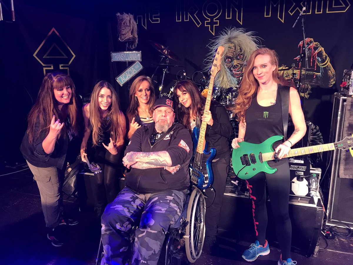 メイデン 元アイアンメイデンのポールディアノ氏 元気そうで何より メイデンズとの共演も楽しそう このカップリングで是非来日して さらにhelloweenの Pumpkins United の様に いつかメイデンのブルース ブレイズの３人で ワールドツアーを実現させて