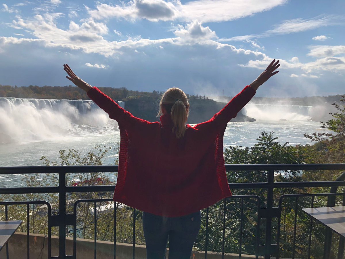 IuliaNeculaTT's tweet photo. Looking at new horizons #countdown #newlife https://t.co/WHwm1sZU44