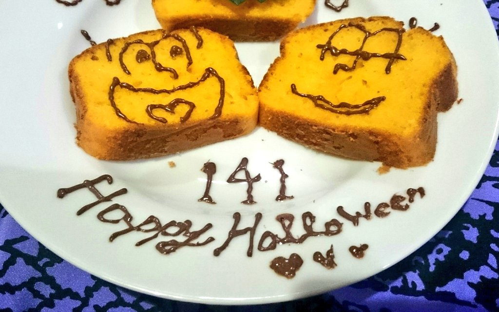 DensonPine's tweet photo. みんなーーーーっハロウィンだからハロウィン十四一ケーキを作ったよ！！！！！ https://t.co/9xDhGGgrZ0