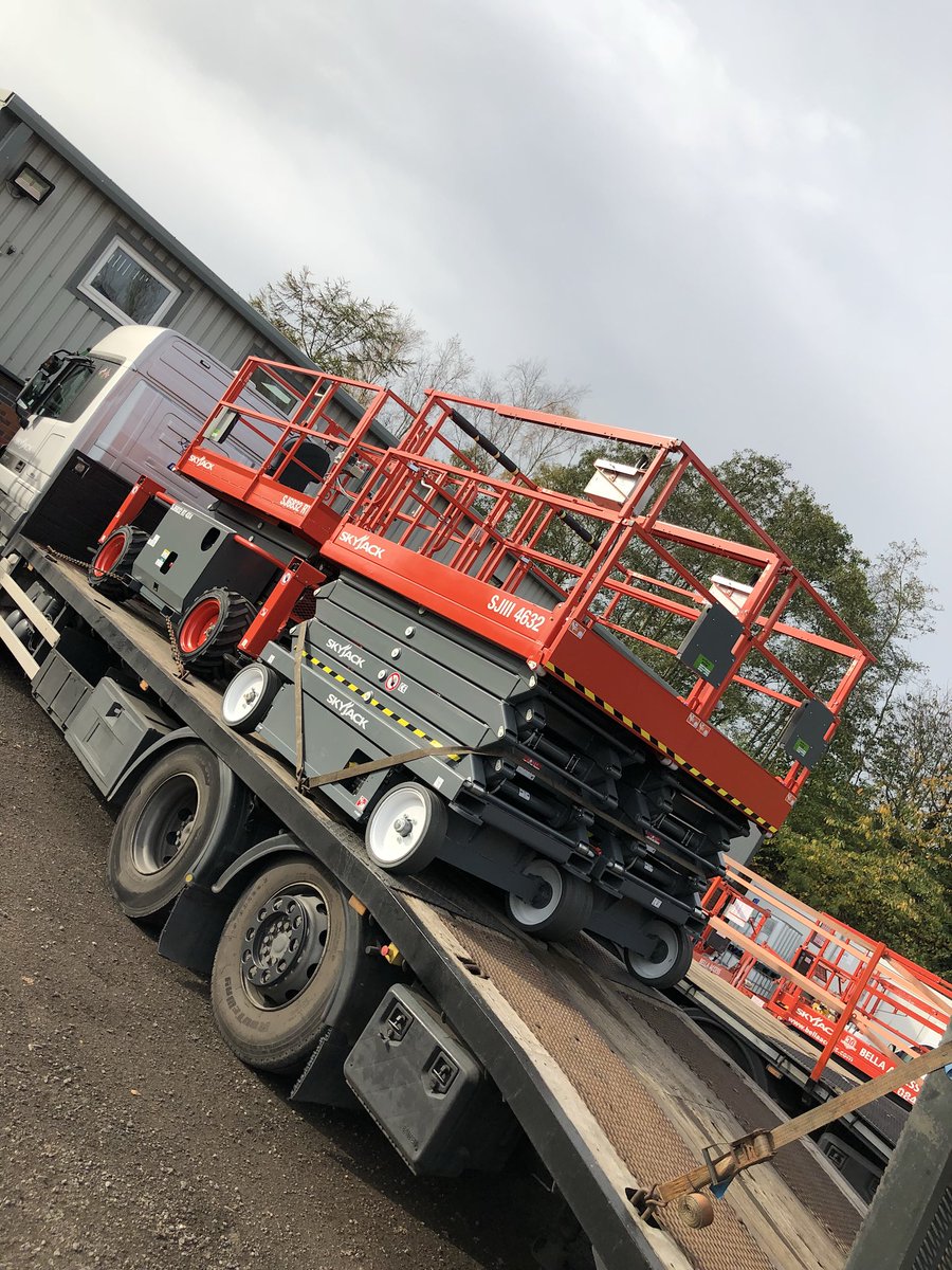 BellaAccessLtd's tweet image. 3 x new machines turning up today, to add to our ever growing expanding fleet. Ready for hire when you are..