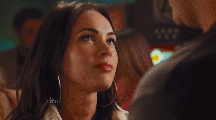 lipsyagdr's tweet photo. ⠀⠀⠀ how can the devil be pulling me
⠀⠀⠀ towards someone who looks
⠀⠀⠀ so much like an angel.
⠀⠀⠀ https://t.co/Hgy8dGRaMh