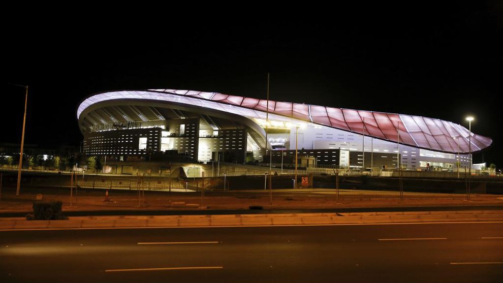 Todo_atleti's tweet photo. RT: Vicente Calderón 
❤: Wanda Metropolitano https://t.co/hLvCKUe4bb