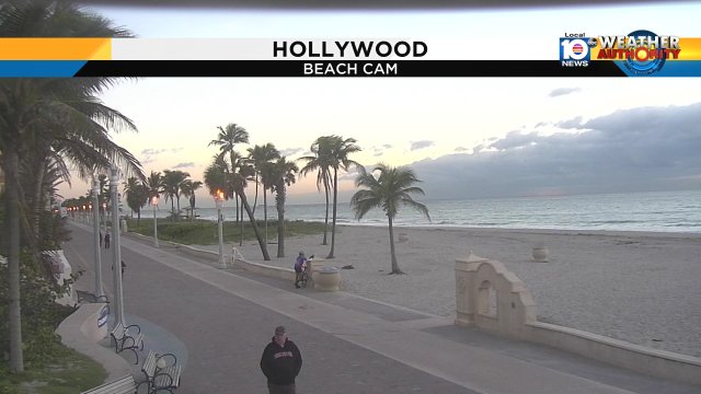 Great start on your Halloween! Clouds over the Atlantic but clear skies over head! Its cool out watch local 10 https://t.co/Yunx2G7pJz