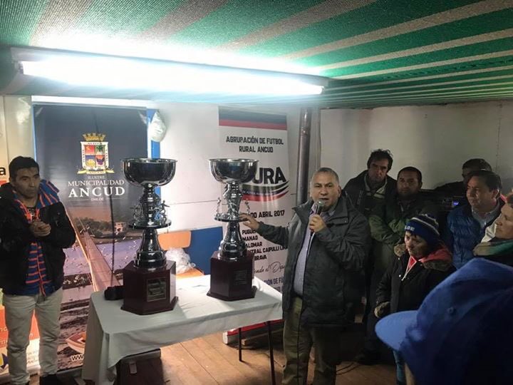 Alcalde_CGomez's tweet photo. Felicitar al Club Deportivo Chiloé de Palomar por tan importantes logros. Saludos a todos los equipos que son parte de la Liga Palomar. https://t.co/oBRvshz9wP