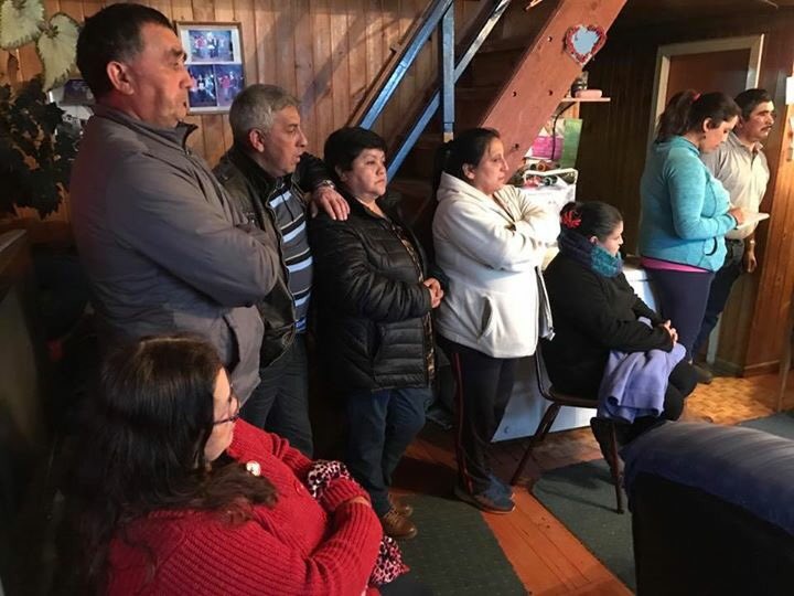 Alcalde_CGomez's tweet photo. Informando de importante proyecto para un postergado sector, pasaje Las Canteras. Además vecinos plantean problemas que les afectan✖️ años https://t.co/Pt63gl6tQC