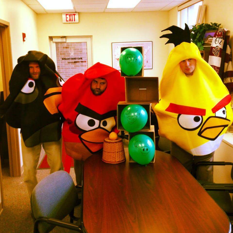 HCCDB's tweet photo. Throwback photo to Admissions Counselor team costume. Here we are attempting level 1. #AngryBirds #HC365 https://t.co/q0KDWytP1a